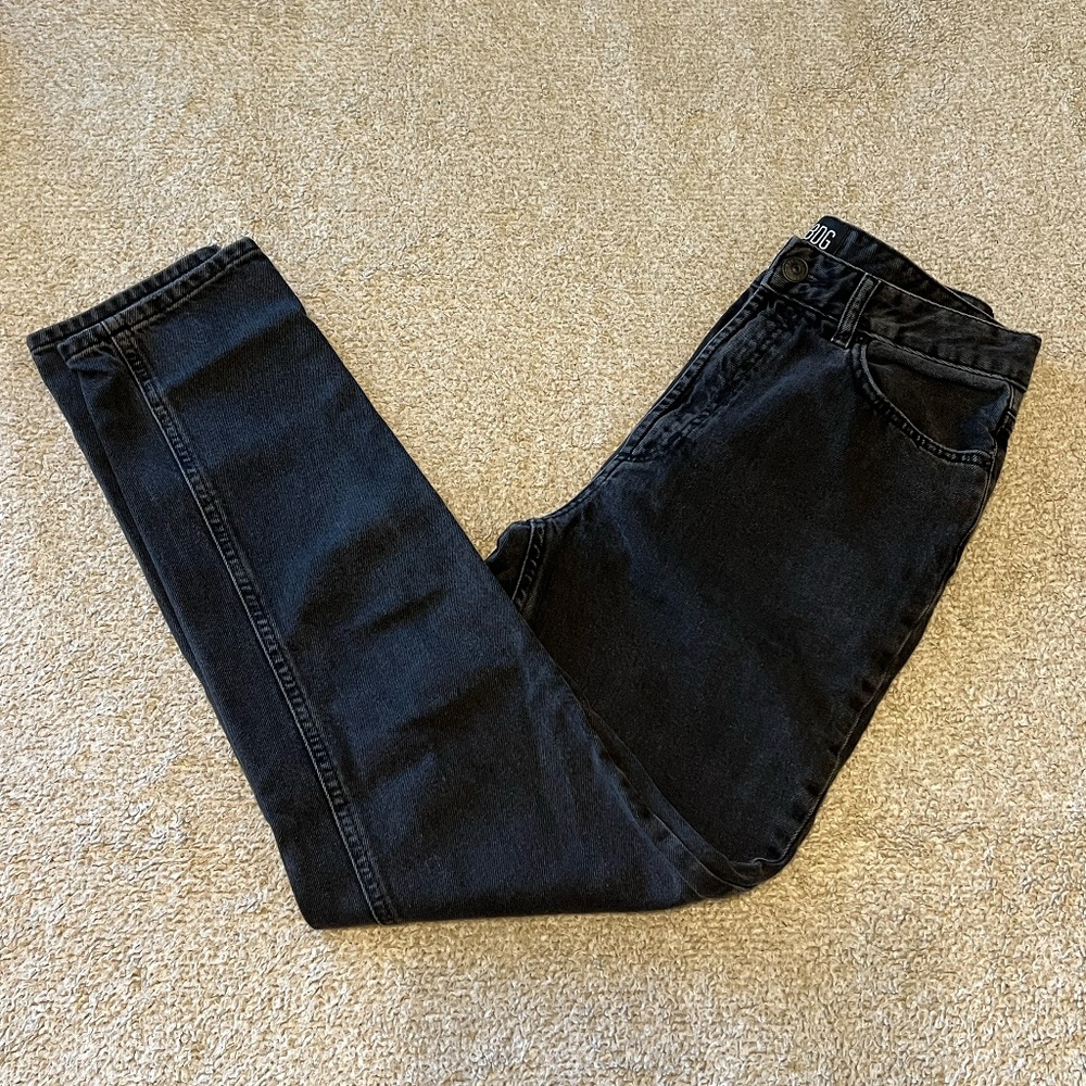 UO BDG Mom High-Rise Black Jeans